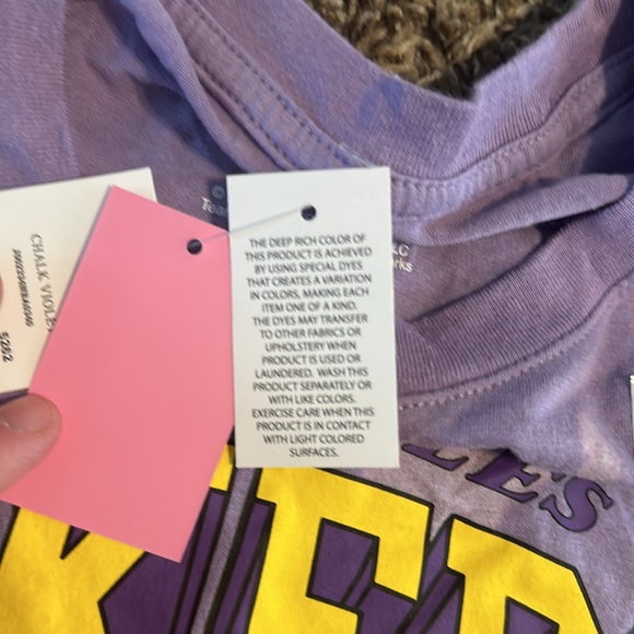 NWT NBA Lakers tee A - Picture 6 of 7